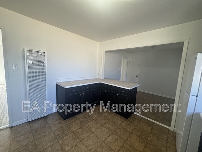 10017 Los Arboles Ave NE in Albuquerque, NM - Building Photo - Building Photo