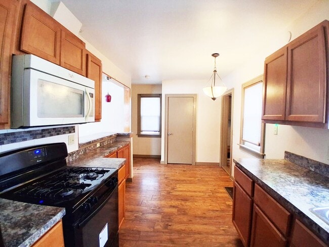 property at 1525 E 254th St