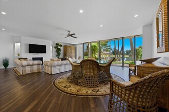 900 Island Dr in Rancho Mirage, CA - Building Photo - Building Photo