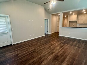 6509 Bent Wood Villas Dr in Oklahoma City, OK - Building Photo - Building Photo