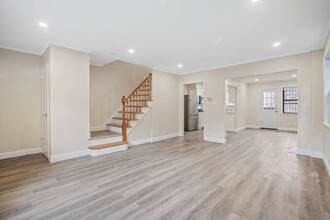 7013 35th Rd in Queens, NY - Building Photo - Building Photo
