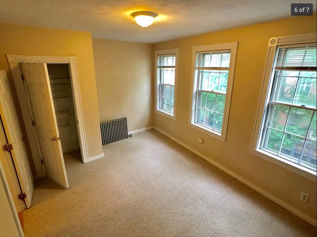 82 Phillips St, Unit 2 in Boston, MA - Foto de edificio - Building Photo