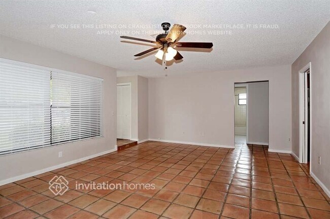 152 Bobwhite Rd in Royal Palm Beach, FL - Building Photo - Building Photo