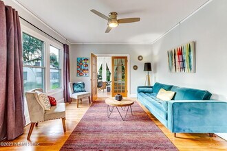 1019 Lark St in Jacksonville, FL - Building Photo - Building Photo