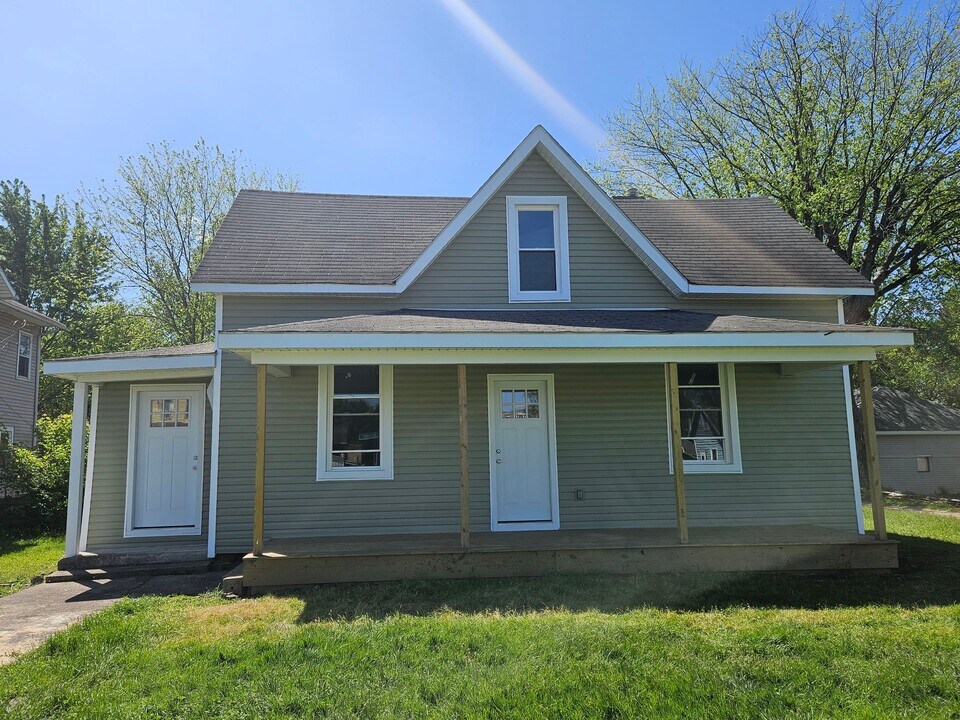 229 Buckingham St in Newark, OH - Building Photo