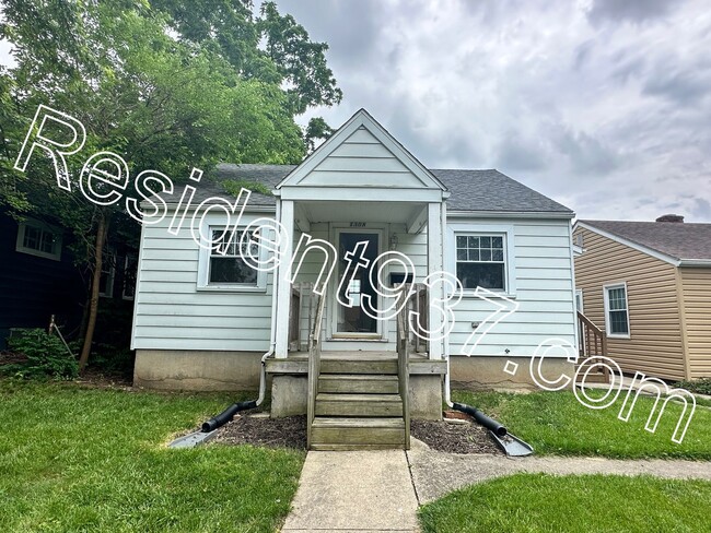 property at 1308 Southlyn Dr