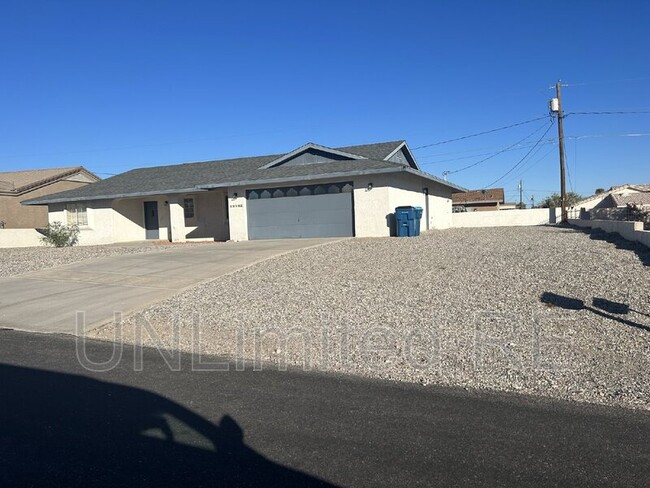 2830 Okeechobee Dr in Lake Havasu City, AZ - Building Photo - Building Photo