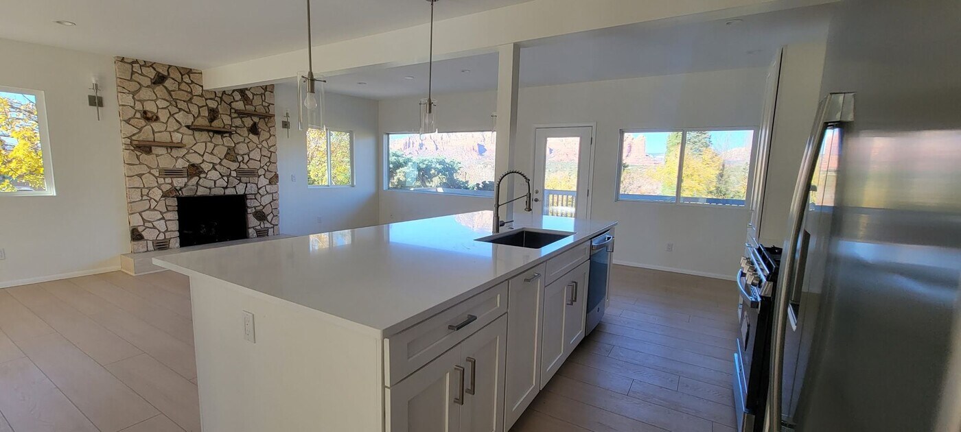 340 Birch Blvd in Sedona, AZ - Building Photo