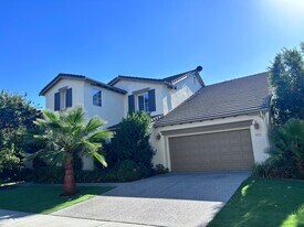 5571 Kalispell Way in Sacramento, CA - Building Photo