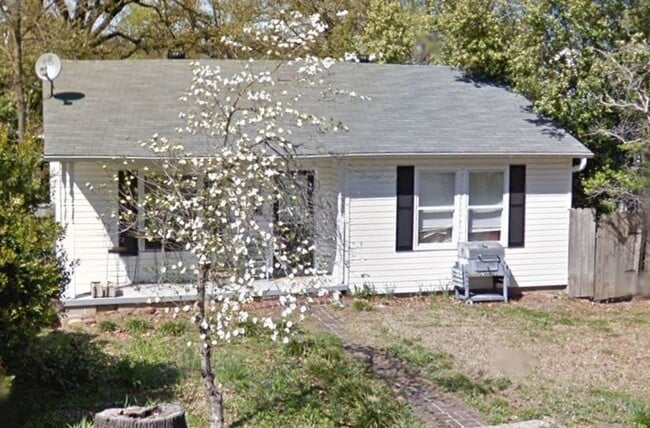 property at 2009 S R St