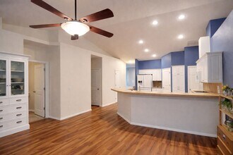 5447 N St in Washougal, WA - Building Photo - Building Photo