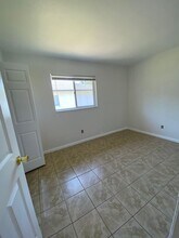 3223-3225 SW Santa Barbara Pl in Cape Coral, FL - Building Photo - Building Photo