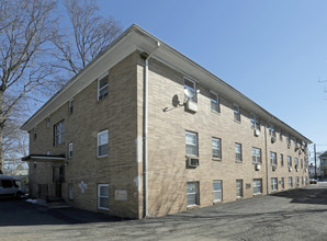 526 Walnut St in Elizabeth, NJ - Building Photo - Building Photo