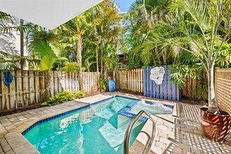 122 NE 16th Terrace in Fort Lauderdale, FL - Building Photo - Building Photo