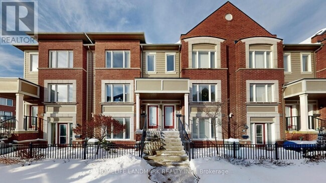 55 Burton Howard Dr in Aurora, ON - Building Photo - Building Photo