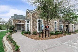 4101 Delafield Ln in Dallas, TX - Building Photo - Building Photo