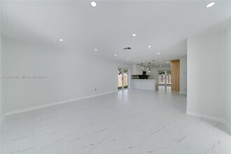 9826 SW 222nd Terrace in Cutler Bay, FL - Building Photo - Building Photo