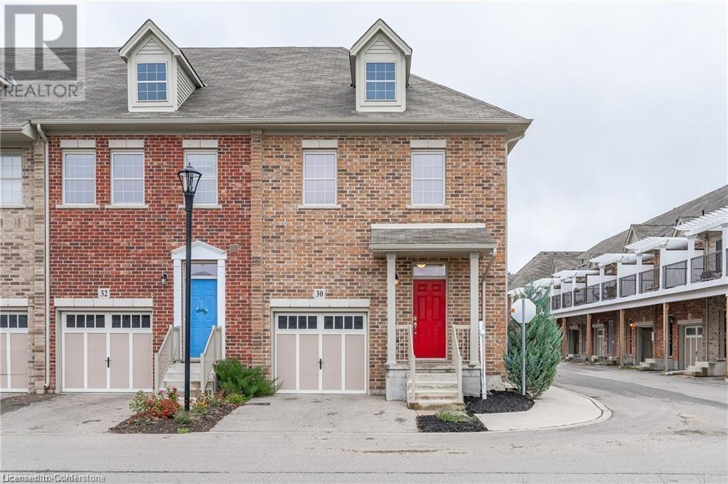 30 Prince Albert Blvd in Kitchener, ON - Building Photo