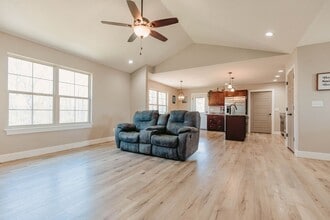 163 Mesa Dr in Waynesville, MO - Building Photo - Building Photo