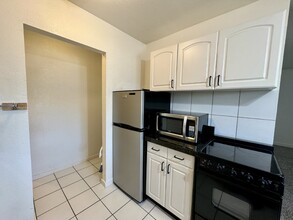 1803 Moser Dr in Henderson, NV - Building Photo - Building Photo