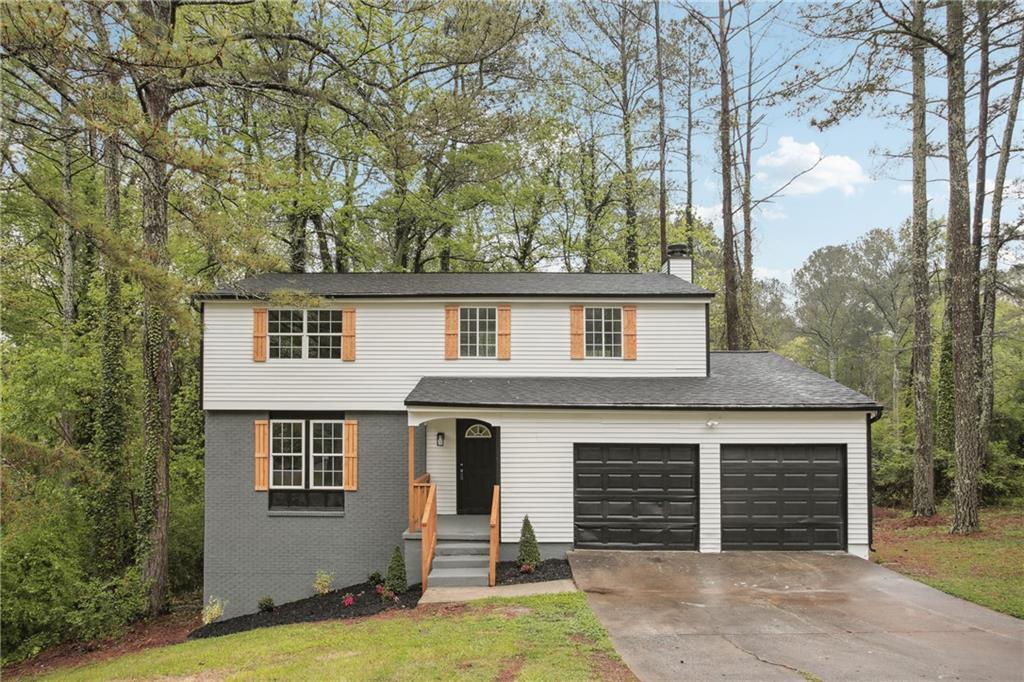 1906 Madras Ct in Lithonia, GA - Building Photo