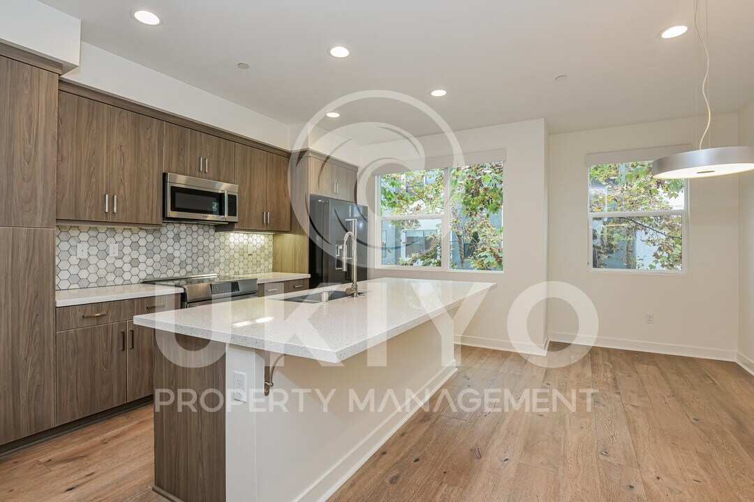 1518 Pullman Wy in Oakland, CA - Building Photo