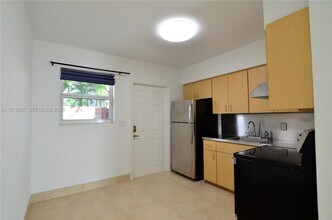 3050 Virginia St in Miami, FL - Building Photo - Building Photo