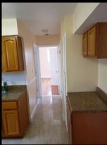 23904 149th Ave, Unit 1Flr in Rosedale, NY - Building Photo