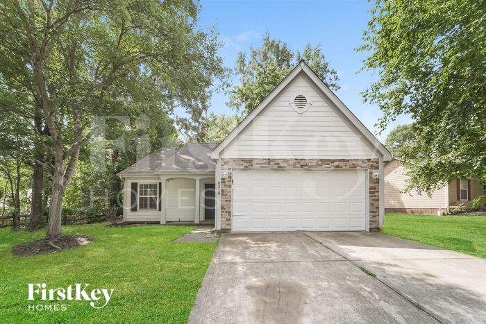 8318 Belstead Brook Ct in Charlotte, NC - Foto de edificio