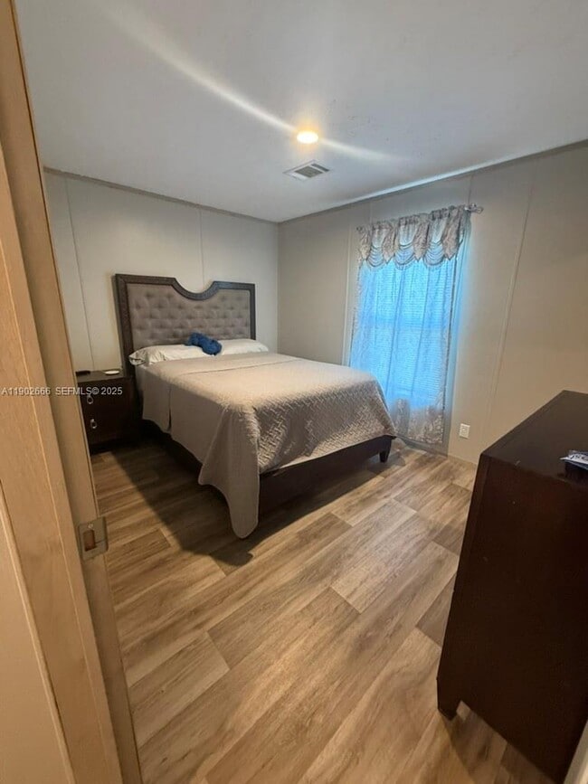 property at 1250 Homestead Ave