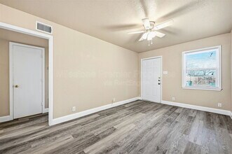 817 S Elm St in Sherman, TX - Building Photo - Building Photo