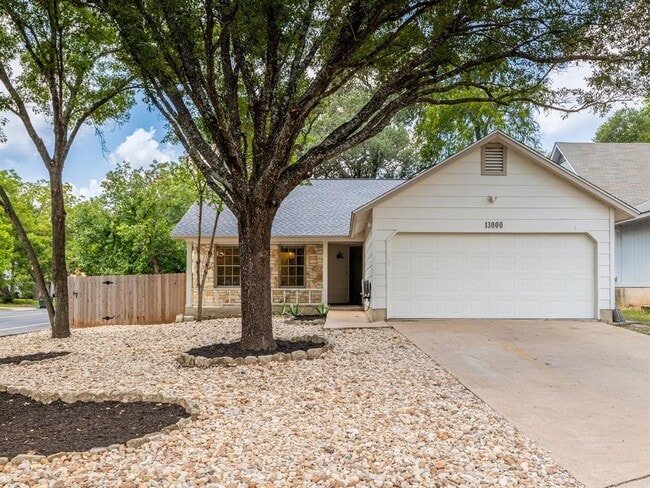 13000 Meadowheath Cove