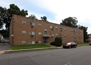 Pearson Court Apartments in Philadelphia, PA - Building Photo - Building Photo