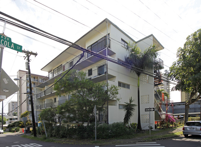 Joanne Apartments in Honolulu, HI - Building Photo - Building Photo