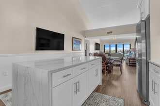 801 Seafarer Cir in Jupiter, FL - Building Photo - Building Photo