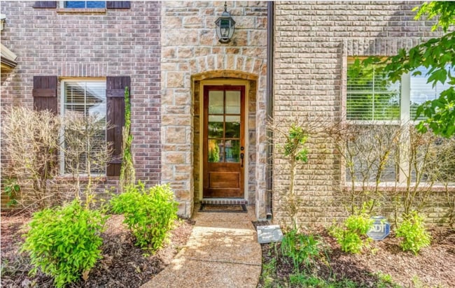 10165 Carly Dr in Lakeland, TN - Foto de edificio - Building Photo