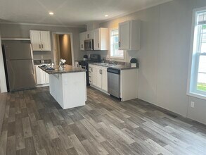 867 Orchid Trail in Traverse City, MI - Building Photo - Building Photo