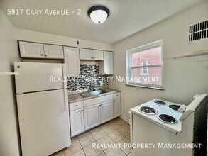 5917 Cary Ave in Cincinnati, OH - Building Photo - Building Photo