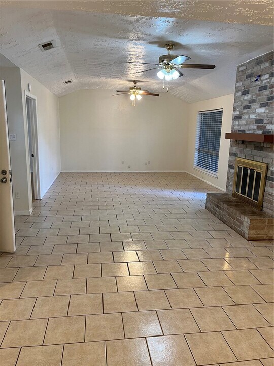 24022 Tayloe House Ln in Katy, TX - Building Photo