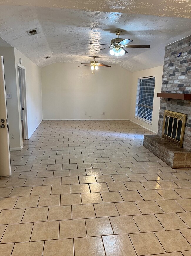 24022 Tayloe House Ln