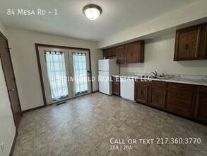 84 Mesa Rd in Springfield, IL - Building Photo - Building Photo
