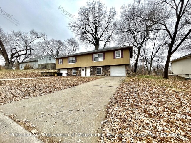 7211-7211 Montana Ave in Kansas City, KS - Building Photo - Building Photo