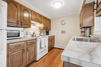 220 Fiddler Ln in Greenport, NY - Building Photo - Building Photo