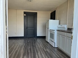 227 N 5th Ave in Lewisburg, TN - Building Photo