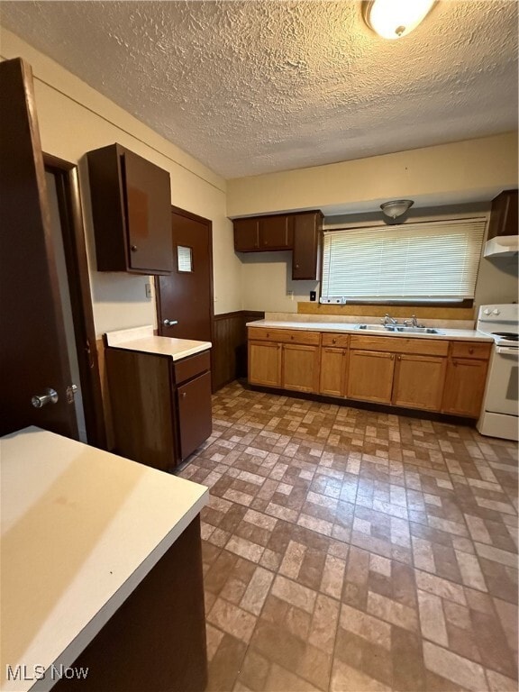 property at 1214 Bellows St