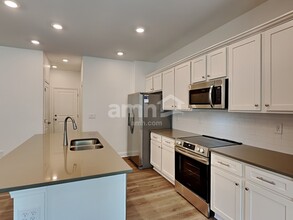 657 Smt Vw Ln in Canton, GA - Building Photo - Building Photo