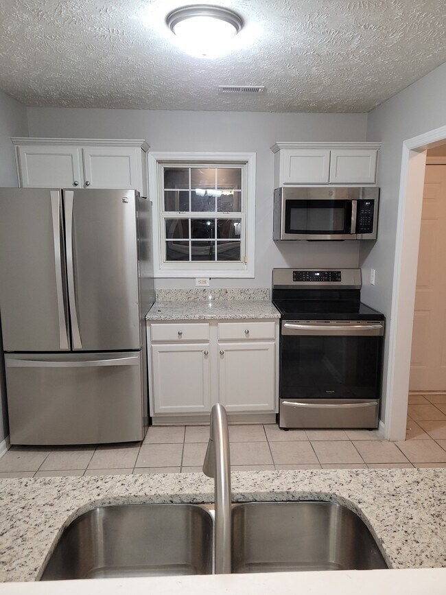 41 Morrisday Ln, Unit 41b in Lillington, NC - Foto de edificio - Building Photo
