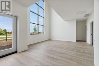 4400 Laurier Pkwy in Lasalle, ON - Building Photo - Building Photo