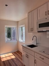 2563 1/2 Wightman St in San Diego, CA - Building Photo - Building Photo