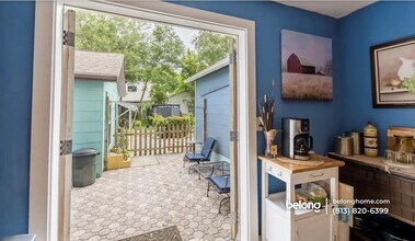 4111 Haines Rd N in St. Petersburg, FL - Foto de edificio - Building Photo